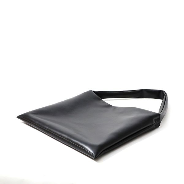 SOMF002－ビッグショルダーバッグ | SONNEオフィシャルストア