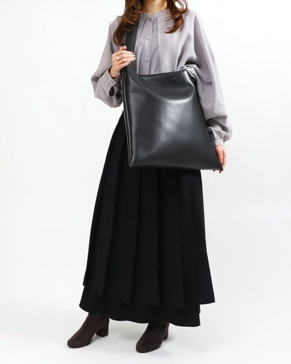 SOMF002－ビッグショルダーバッグ | SONNEオフィシャルストア